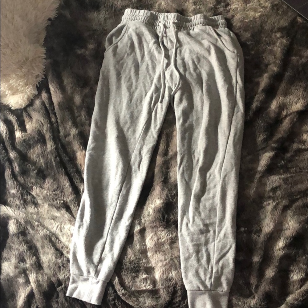 Forver21 sweatpants joggers